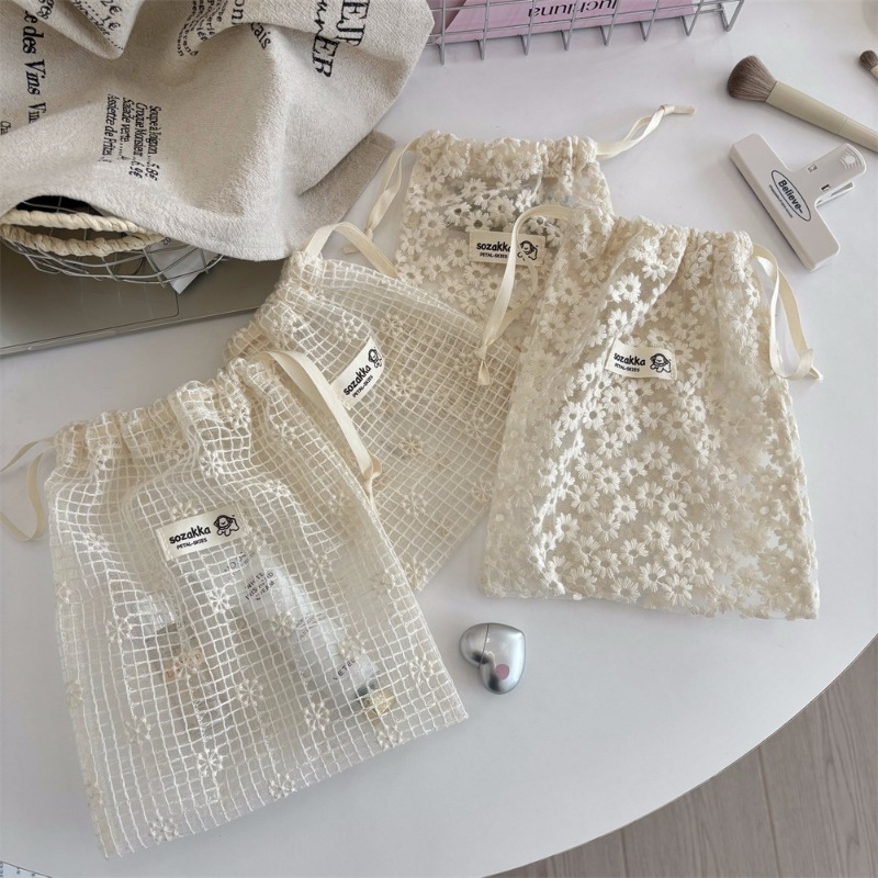 Drawstring Makeup Bag Lace Emb - Skincare D'Alba ulasan dan harga