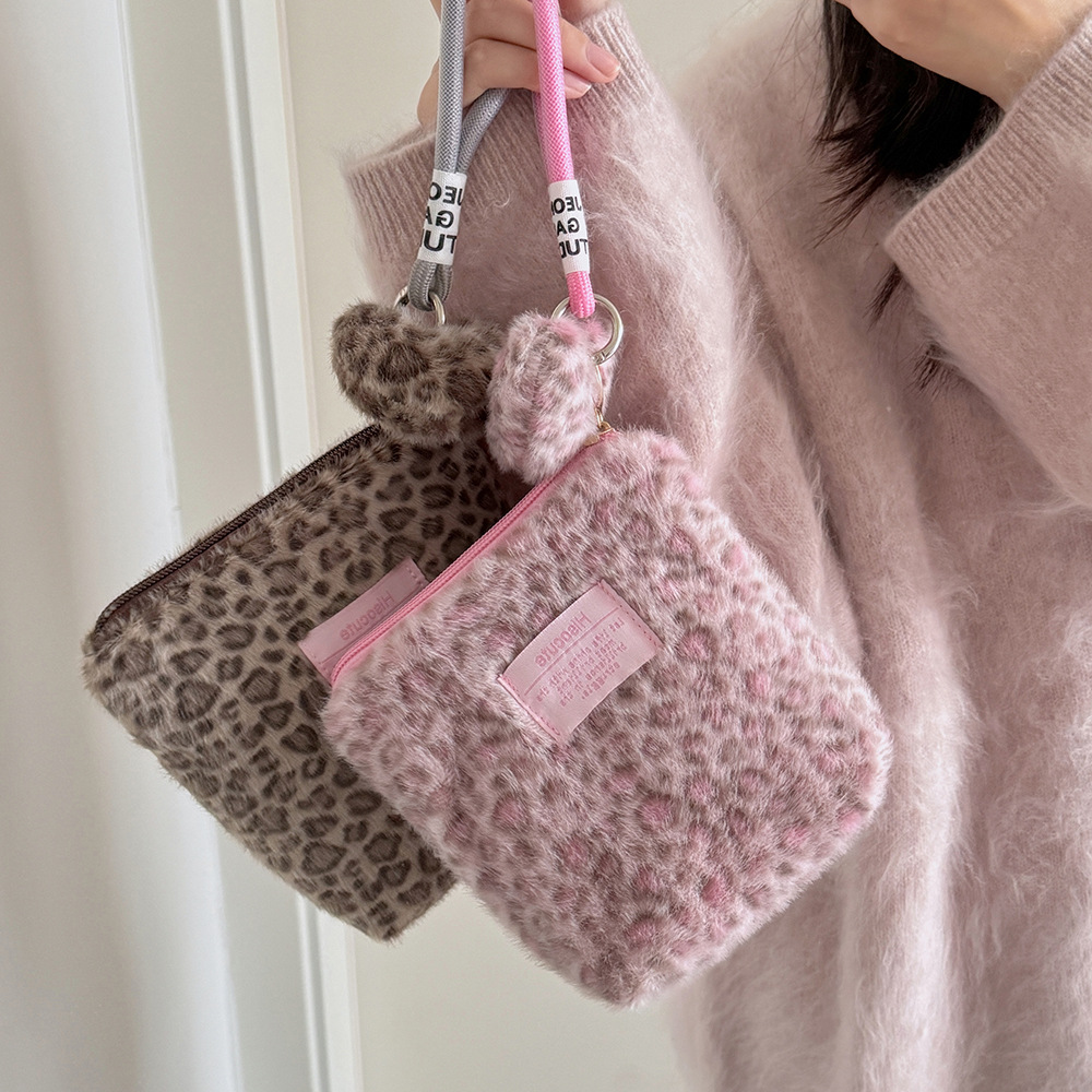 New Vintage Plush Leopard Prin - Skincare D'Alba ulasan dan harga